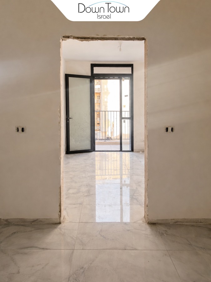 דירת  4 חדרים עם פוטנציאל תשועה גבוהה 