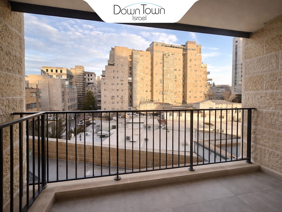 דירת  4 חדרים עם פוטנציאל תשועה גבוהה 