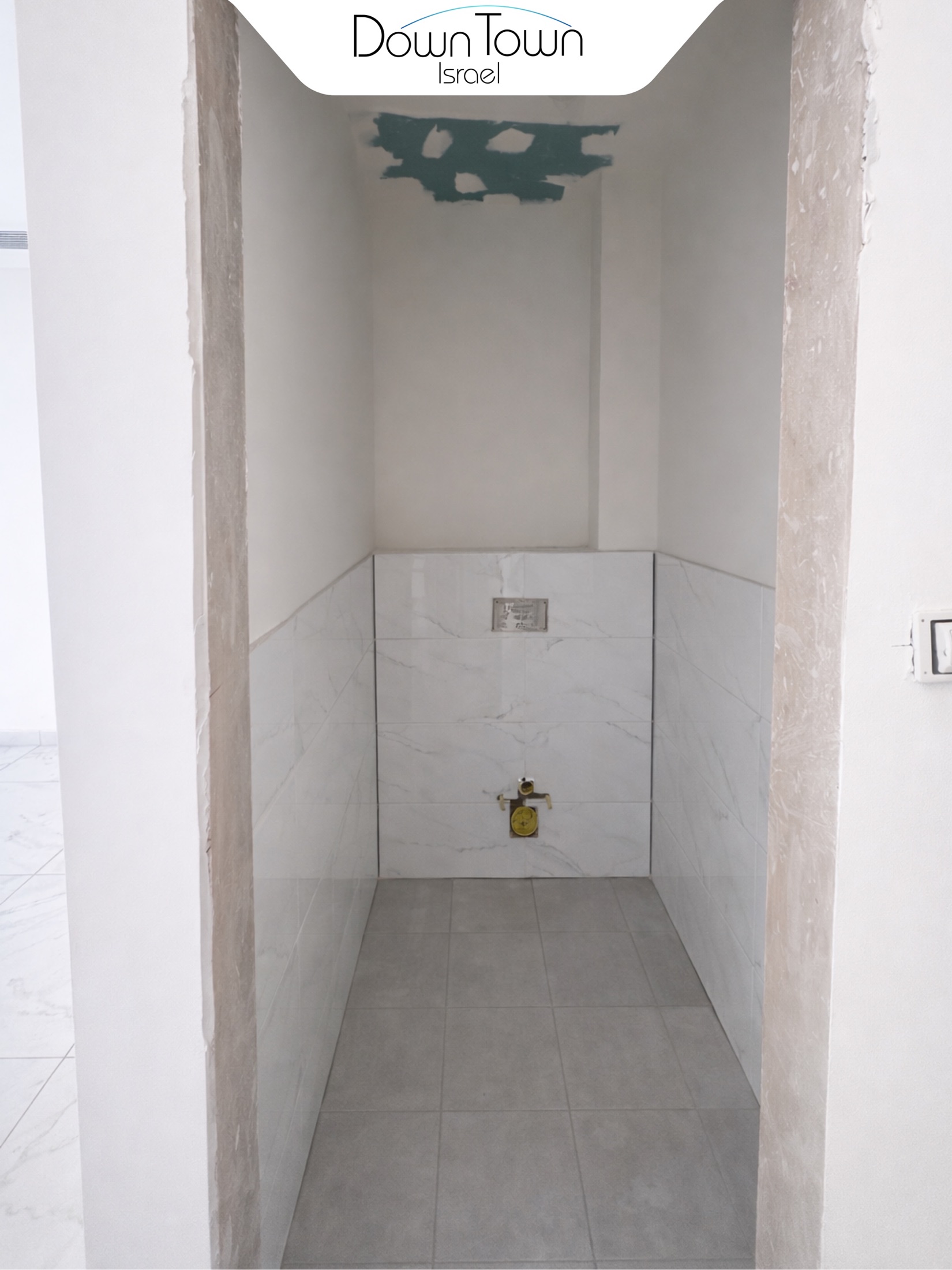 דירה ענקית מודרנית בבניין חדש